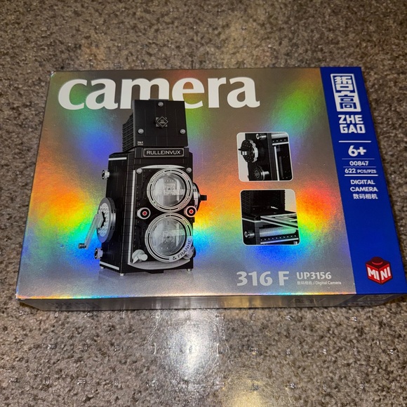 Miniature Camera Model Kit - Building Blocks (like Lego) - Picture 3 of 5